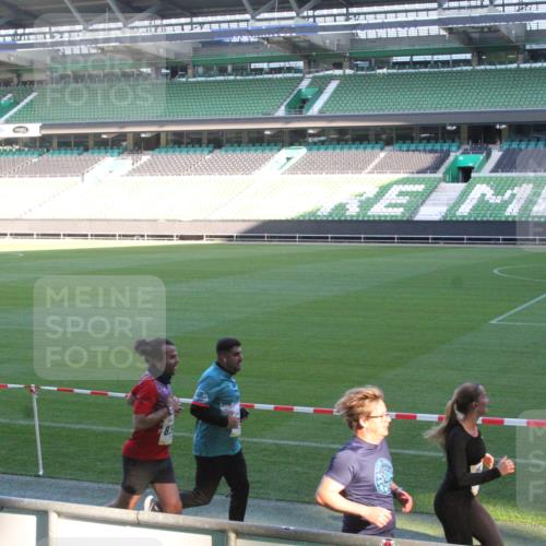 06.10.2024 - 19. swb-Marathon Bremen Yannick Fuchs http://msf.ph/oto/7351078 06.10.2024 10:30:30 Laufen im Stadion 7029, 7053, 7060, 7061, 7066, 7144, 7146, 7176, 7193, 7194, 7302, 7340, 7361, 7372, 7384, 7412, 7451, 7542, 7585, 7613, 7620, 7629, 7630, 7696, 7698, 7706, 7752, 7768, 7784, 7823, 7870, 7931, 7962, 7989, 8036, 8041, 8109, 8186, 8219, 8223, 8290, 8328, 8332, 8333, 8354, 8362, 8428, 8440, 8465, 8469, 8477, 8524, 8552, 8570, 8629, 8639, 8748, 8763, 8767, 8768, 8783, 8794, 8802, 8803, 8834, 8841, 8854, 8869, 8897, 8898, 8931, 8933, 9008, 9081 meine-sportfotos.de