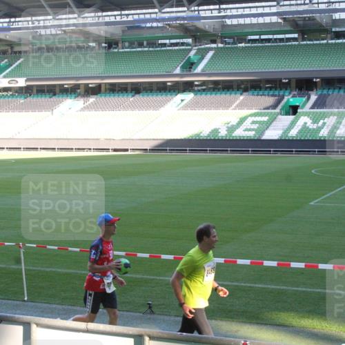 06.10.2024 - 19. swb-Marathon Bremen Yannick Fuchs http://msf.ph/oto/7351128 06.10.2024 10:30:43 Laufen im Stadion 7029, 7046, 7053, 7089, 7144, 7146, 7176, 7213, 7261, 7302, 7340, 7361, 7412, 7458, 7585, 7613, 7620, 7629, 7630, 7698, 7752, 7784, 7962, 8023, 8036, 8041, 8109, 8186, 8219, 8223, 8245, 8290, 8328, 8332, 8333, 8354, 8428, 8440, 8465, 8469, 8477, 8524, 8552, 8622, 8629, 8639, 8748, 8763, 8768, 8783, 8794, 8802, 8803, 8810, 8834, 8841, 8869, 8897, 8898, 8931, 8933, 8960, 8985, 9008, 9035, 9081 meine-sportfotos.de
