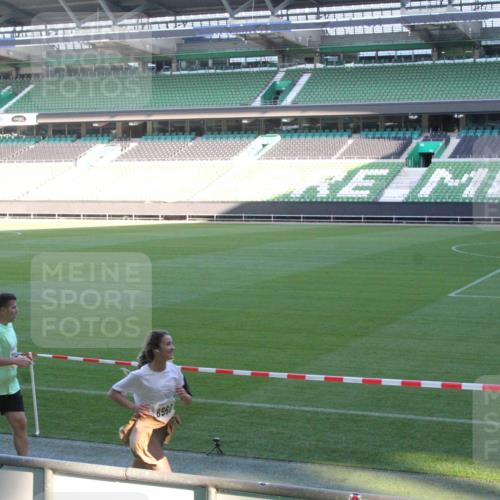 06.10.2024 - 19. swb-Marathon Bremen Yannick Fuchs http://msf.ph/oto/7351147 06.10.2024 10:30:54 Laufen im Stadion 7029, 7046, 7053, 7089, 7144, 7213, 7261, 7302, 7361, 7412, 7458, 7585, 7613, 7629, 7630, 7698, 7752, 7947, 7962, 8023, 8036, 8041, 8058, 8186, 8219, 8223, 8245, 8290, 8328, 8332, 8333, 8354, 8392, 8428, 8433, 8437, 8440, 8465, 8469, 8477, 8524, 8552, 8553, 8586, 8622, 8633, 8639, 8674, 8717, 8748, 8783, 8794, 8802, 8803, 8810, 8834, 8841, 8892, 8897, 8898, 8931, 8933, 8960, 8985, 9008, 9035, 9075, 9081 meine-sportfotos.de