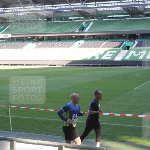 06.10.2024 - 19. swb-Marathon Bremen Yannick Fuchs http://msf.ph/oto/7351160 06.10.2024 10:30:57 Laufen im Stadion 7029, 7046, 7053, 7089, 7144, 7213, 7250, 7261, 7302, 7458, 7585, 7613, 7629, 7630, 7698, 7752, 7947, 7962, 8023, 8036, 8041, 8058, 8186, 8219, 8223, 8245, 8290, 8328, 8332, 8333, 8354, 8392, 8428, 8433, 8437, 8440, 8465, 8469, 8477, 8512, 8524, 8552, 8553, 8586, 8622, 8633, 8634, 8639, 8674, 8717, 8748, 8783, 8794, 8802, 8810, 8834, 8841, 8892, 8897, 8898, 8931, 8933, 8960, 8985, 9008, 9035, 9075, 9081 meine-sportfotos.de