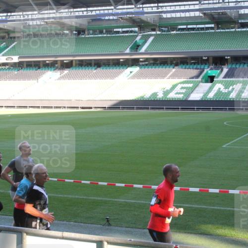 06.10.2024 - 19. swb-Marathon Bremen Yannick Fuchs http://msf.ph/oto/7351201 06.10.2024 10:31:04 Laufen im Stadion 7029, 7044, 7046, 7053, 7089, 7144, 7213, 7250, 7261, 7302, 7362, 7458, 7613, 7698, 7785, 7947, 7962, 8023, 8036, 8041, 8058, 8186, 8245, 8268, 8274, 8354, 8392, 8428, 8433, 8437, 8469, 8512, 8520, 8521, 8538, 8552, 8553, 8586, 8622, 8633, 8634, 8646, 8674, 8717, 8783, 8802, 8810, 8841, 8883, 8892, 8897, 8898, 8931, 8933, 8960, 8985, 9008, 9035, 9075, 9081 meine-sportfotos.de