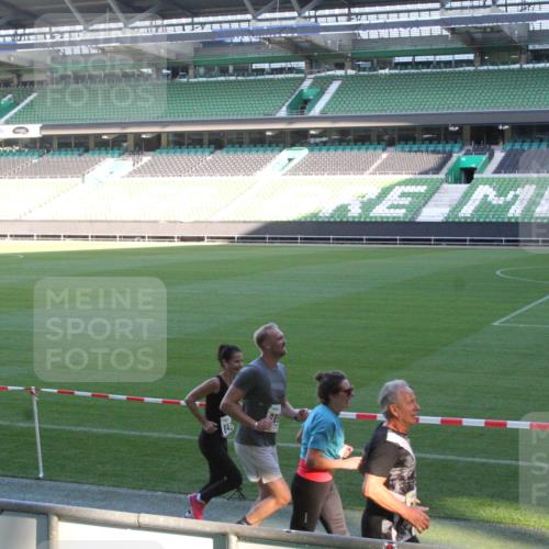 06.10.2024 - 19. swb-Marathon Bremen Yannick Fuchs http://msf.ph/oto/7351218 06.10.2024 10:31:04 Laufen im Stadion 7029, 7044, 7046, 7053, 7089, 7144, 7213, 7250, 7261, 7302, 7362, 7458, 7613, 7698, 7785, 7947, 7962, 8023, 8036, 8041, 8058, 8186, 8245, 8268, 8274, 8354, 8392, 8428, 8433, 8437, 8469, 8512, 8520, 8521, 8538, 8552, 8553, 8586, 8622, 8633, 8634, 8646, 8674, 8717, 8783, 8802, 8810, 8841, 8883, 8892, 8897, 8898, 8931, 8933, 8960, 8985, 9008, 9035, 9075, 9081 meine-sportfotos.de