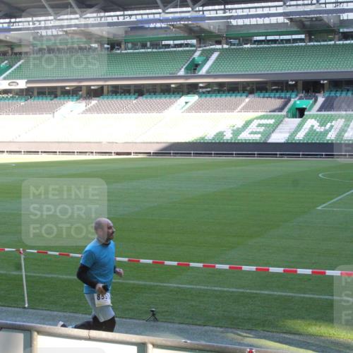 06.10.2024 - 19. swb-Marathon Bremen Yannick Fuchs http://msf.ph/oto/7351221 06.10.2024 10:31:05 Laufen im Stadion 7029, 7044, 7046, 7053, 7089, 7144, 7213, 7250, 7261, 7302, 7362, 7458, 7613, 7698, 7785, 7947, 7962, 8023, 8036, 8041, 8058, 8186, 8245, 8268, 8274, 8354, 8392, 8428, 8433, 8437, 8469, 8512, 8520, 8521, 8538, 8553, 8586, 8622, 8633, 8634, 8646, 8674, 8717, 8783, 8802, 8810, 8823, 8841, 8883, 8892, 8898, 8931, 8933, 8960, 8985, 9008, 9035, 9075, 9081 meine-sportfotos.de