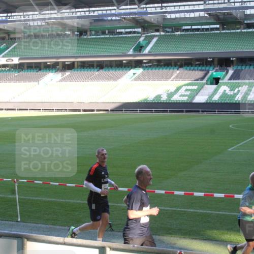 06.10.2024 - 19. swb-Marathon Bremen Yannick Fuchs http://msf.ph/oto/7351250 06.10.2024 10:31:13 Laufen im Stadion 7004, 7029, 7044, 7046, 7053, 7089, 7144, 7213, 7250, 7261, 7302, 7362, 7458, 7546, 7659, 7698, 7730, 7785, 7806, 7947, 7990, 8014, 8023, 8036, 8058, 8245, 8267, 8268, 8274, 8346, 8354, 8388, 8392, 8433, 8437, 8469, 8512, 8520, 8521, 8538, 8553, 8586, 8605, 8622, 8633, 8634, 8646, 8674, 8677, 8717, 8776, 8802, 8810, 8823, 8841, 8883, 8892, 8898, 8931, 8958, 8960, 8985, 9035, 9075, 9081 meine-sportfotos.de