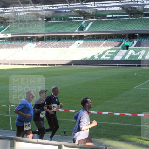 06.10.2024 - 19. swb-Marathon Bremen Yannick Fuchs http://msf.ph/oto/7351286 06.10.2024 10:31:15 Laufen im Stadion 7004, 7029, 7044, 7046, 7053, 7089, 7144, 7213, 7250, 7261, 7302, 7362, 7458, 7546, 7659, 7698, 7730, 7785, 7806, 7947, 7990, 8014, 8023, 8036, 8058, 8245, 8267, 8268, 8274, 8346, 8388, 8392, 8433, 8437, 8469, 8512, 8520, 8521, 8538, 8553, 8586, 8605, 8622, 8633, 8634, 8646, 8674, 8677, 8717, 8776, 8802, 8810, 8823, 8883, 8892, 8898, 8931, 8958, 8960, 8985, 9035, 9075, 9081 meine-sportfotos.de