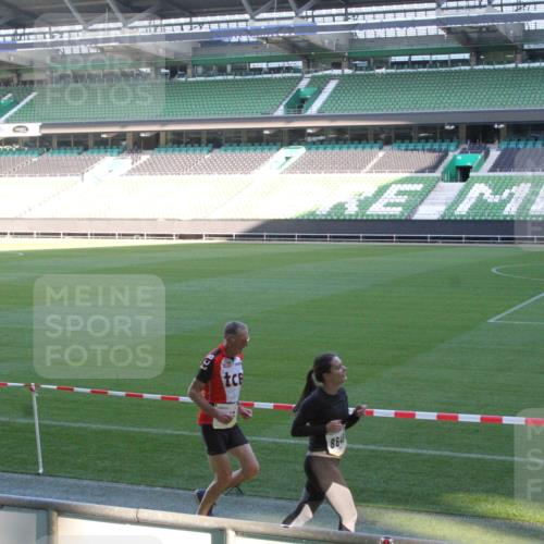 06.10.2024 - 19. swb-Marathon Bremen Yannick Fuchs http://msf.ph/oto/7351310 06.10.2024 10:31:21 Laufen im Stadion 7004, 7029, 7044, 7046, 7053, 7089, 7144, 7213, 7250, 7261, 7302, 7362, 7439, 7458, 7546, 7659, 7730, 7785, 7806, 7947, 7990, 8014, 8023, 8036, 8058, 8237, 8245, 8267, 8268, 8274, 8346, 8388, 8392, 8433, 8437, 8469, 8512, 8520, 8521, 8538, 8553, 8586, 8605, 8614, 8622, 8633, 8634, 8646, 8674, 8676, 8677, 8710, 8717, 8776, 8810, 8823, 8883, 8892, 8931, 8958, 8960, 8985, 9035, 9075 meine-sportfotos.de