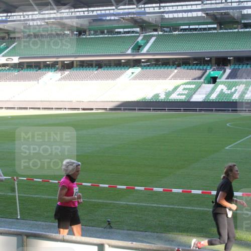 06.10.2024 - 19. swb-Marathon Bremen Yannick Fuchs http://msf.ph/oto/7351474 06.10.2024 10:31:44 Laufen im Stadion 7004, 7005, 7007, 7044, 7225, 7233, 7250, 7362, 7380, 7439, 7467, 7474, 7486, 7545, 7546, 7575, 7628, 7659, 7730, 7762, 7782, 7785, 7794, 7806, 7847, 7872, 7947, 7990, 8013, 8014, 8040, 8058, 8123, 8233, 8237, 8267, 8268, 8274, 8304, 8305, 8346, 8388, 8392, 8416, 8433, 8437, 8459, 8512, 8520, 8521, 8538, 8553, 8557, 8586, 8605, 8614, 8624, 8633, 8634, 8646, 8674, 8676, 8677, 8710, 8717, 8776, 8823, 8883, 8892, 8958, 9075 meine-sportfotos.de