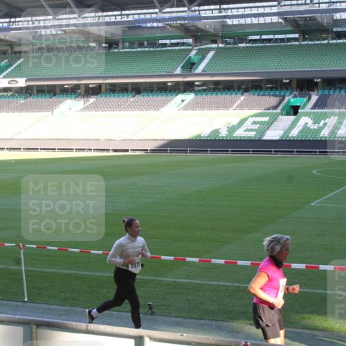06.10.2024 - 19. swb-Marathon Bremen Yannick Fuchs http://msf.ph/oto/7351479 06.10.2024 10:31:45 Laufen im Stadion 7004, 7005, 7007, 7044, 7225, 7233, 7250, 7362, 7380, 7439, 7467, 7474, 7486, 7545, 7546, 7575, 7628, 7659, 7730, 7762, 7782, 7785, 7794, 7806, 7847, 7872, 7947, 7974, 7990, 8013, 8014, 8040, 8058, 8123, 8233, 8237, 8267, 8268, 8274, 8304, 8305, 8346, 8388, 8392, 8416, 8433, 8437, 8459, 8512, 8520, 8521, 8538, 8553, 8557, 8586, 8605, 8614, 8624, 8633, 8634, 8646, 8674, 8676, 8677, 8710, 8717, 8776, 8823, 8883, 8958, 9075 meine-sportfotos.de