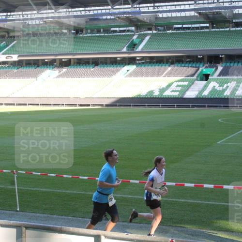06.10.2024 - 19. swb-Marathon Bremen Yannick Fuchs http://msf.ph/oto/7351657 06.10.2024 10:32:10 Laufen im Stadion 7005, 7007, 7055, 7087, 7090, 7189, 7225, 7233, 7308, 7379, 7380, 7382, 7386, 7415, 7439, 7457, 7467, 7469, 7474, 7482, 7486, 7493, 7545, 7546, 7575, 7600, 7628, 7637, 7689, 7750, 7762, 7782, 7794, 7846, 7847, 7850, 7872, 7894, 7974, 8013, 8014, 8040, 8052, 8061, 8111, 8112, 8123, 8132, 8161, 8162, 8233, 8237, 8276, 8304, 8305, 8322, 8324, 8325, 8339, 8377, 8413, 8416, 8418, 8431, 8459, 8557, 8576, 8584, 8614, 8624, 8641, 8676, 8677, 8710, 8776 meine-sportfotos.de