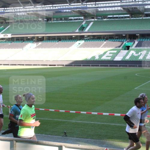 06.10.2024 - 19. swb-Marathon Bremen Yannick Fuchs http://msf.ph/oto/7351680 06.10.2024 10:32:13 Laufen im Stadion 7005, 7007, 7055, 7087, 7090, 7189, 7225, 7233, 7308, 7379, 7380, 7382, 7386, 7415, 7439, 7457, 7467, 7469, 7474, 7482, 7486, 7493, 7545, 7546, 7551, 7575, 7600, 7628, 7637, 7689, 7750, 7762, 7782, 7794, 7846, 7847, 7850, 7872, 7894, 7974, 8013, 8040, 8052, 8061, 8111, 8112, 8123, 8132, 8161, 8162, 8231, 8233, 8237, 8276, 8304, 8305, 8322, 8324, 8325, 8339, 8377, 8413, 8416, 8418, 8431, 8459, 8557, 8576, 8584, 8598, 8614, 8624, 8641, 8676, 8677, 8710, 8776 meine-sportfotos.de