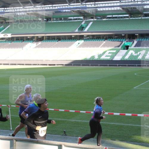 06.10.2024 - 19. swb-Marathon Bremen Yannick Fuchs http://msf.ph/oto/7351717 06.10.2024 10:32:16 Laufen im Stadion 7005, 7007, 7055, 7087, 7090, 7189, 7225, 7233, 7308, 7379, 7380, 7382, 7386, 7415, 7439, 7457, 7467, 7469, 7474, 7482, 7486, 7493, 7545, 7551, 7575, 7600, 7628, 7637, 7689, 7750, 7762, 7782, 7794, 7846, 7847, 7850, 7872, 7894, 7974, 8013, 8040, 8052, 8061, 8111, 8112, 8123, 8132, 8161, 8162, 8231, 8233, 8237, 8276, 8304, 8305, 8322, 8324, 8325, 8339, 8359, 8377, 8413, 8416, 8418, 8431, 8459, 8557, 8576, 8584, 8598, 8614, 8616, 8624, 8641, 8676, 8682, 8683, 8710 meine-sportfotos.de