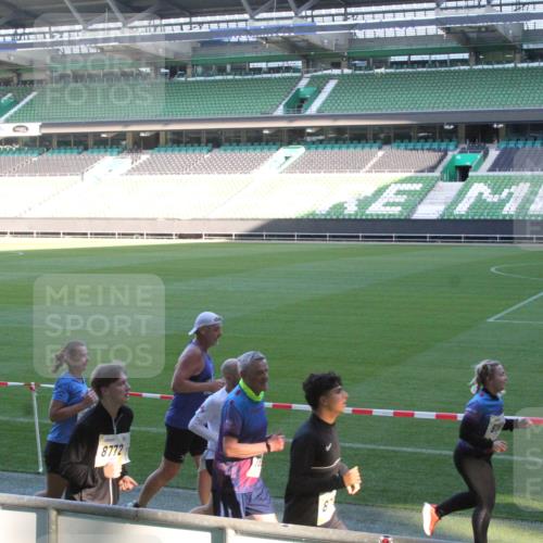 06.10.2024 - 19. swb-Marathon Bremen Yannick Fuchs http://msf.ph/oto/7351722 06.10.2024 10:32:16 Laufen im Stadion 7005, 7007, 7055, 7087, 7090, 7189, 7225, 7233, 7308, 7379, 7380, 7382, 7386, 7415, 7439, 7457, 7467, 7469, 7474, 7482, 7486, 7493, 7545, 7551, 7575, 7600, 7628, 7637, 7689, 7750, 7762, 7782, 7794, 7846, 7847, 7850, 7872, 7894, 7974, 8013, 8040, 8052, 8061, 8111, 8112, 8123, 8132, 8161, 8162, 8231, 8233, 8237, 8276, 8304, 8305, 8322, 8324, 8325, 8339, 8359, 8377, 8413, 8416, 8418, 8431, 8459, 8557, 8576, 8584, 8598, 8614, 8616, 8624, 8641, 8676, 8682, 8683, 8710 meine-sportfotos.de