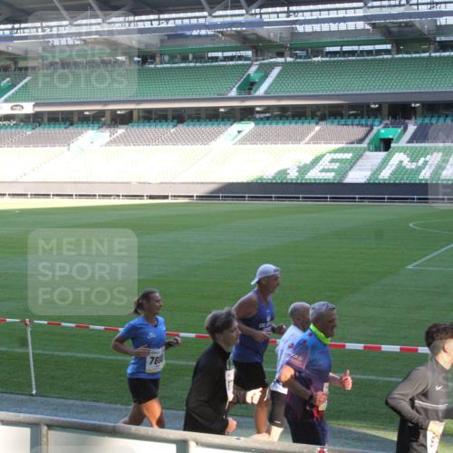 06.10.2024 - 19. swb-Marathon Bremen Yannick Fuchs http://msf.ph/oto/7351727 06.10.2024 10:32:17 Laufen im Stadion 7005, 7007, 7055, 7087, 7090, 7179, 7189, 7225, 7233, 7308, 7379, 7380, 7382, 7386, 7415, 7439, 7457, 7467, 7469, 7474, 7482, 7486, 7493, 7545, 7551, 7575, 7600, 7628, 7637, 7689, 7750, 7762, 7782, 7794, 7846, 7847, 7850, 7872, 7894, 7974, 8013, 8040, 8052, 8061, 8111, 8112, 8123, 8132, 8161, 8162, 8231, 8233, 8237, 8276, 8304, 8305, 8322, 8324, 8325, 8339, 8359, 8377, 8413, 8416, 8418, 8431, 8459, 8557, 8576, 8584, 8598, 8614, 8616, 8624, 8641, 8676, 8682, 8683, 8710 meine-sportfotos.de