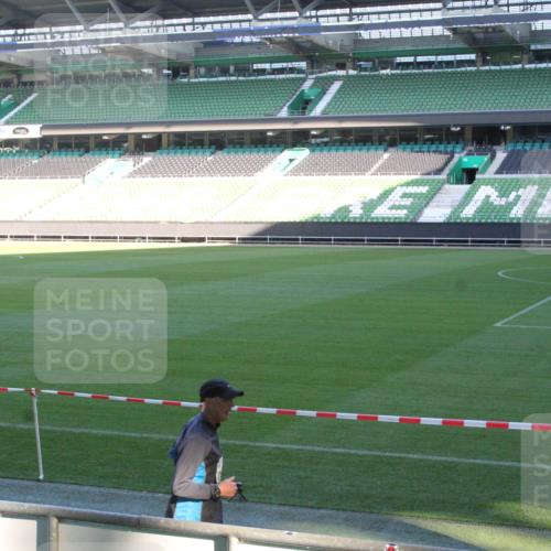 06.10.2024 - 19. swb-Marathon Bremen Yannick Fuchs http://msf.ph/oto/7351747 06.10.2024 10:32:20 Laufen im Stadion 7005, 7007, 7055, 7087, 7090, 7179, 7189, 7225, 7233, 7308, 7379, 7380, 7382, 7386, 7415, 7457, 7467, 7469, 7474, 7481, 7482, 7486, 7493, 7545, 7551, 7575, 7600, 7628, 7637, 7689, 7750, 7762, 7782, 7794, 7846, 7847, 7850, 7872, 7894, 7974, 7975, 8013, 8040, 8052, 8061, 8111, 8112, 8119, 8123, 8132, 8161, 8162, 8231, 8233, 8276, 8304, 8305, 8322, 8324, 8325, 8339, 8359, 8377, 8413, 8416, 8418, 8431, 8459, 8557, 8576, 8584, 8598, 8616, 8624, 8641, 8676, 8682, 8683 meine-sportfotos.de