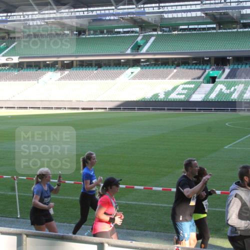 06.10.2024 - 19. swb-Marathon Bremen Yannick Fuchs http://msf.ph/oto/7351831 06.10.2024 10:32:28 Laufen im Stadion 7005, 7007, 7055, 7087, 7090, 7179, 7189, 7225, 7233, 7308, 7379, 7380, 7382, 7386, 7415, 7425, 7457, 7469, 7474, 7481, 7482, 7486, 7493, 7545, 7551, 7575, 7600, 7628, 7637, 7689, 7750, 7762, 7782, 7794, 7846, 7847, 7850, 7872, 7894, 7974, 7975, 8013, 8045, 8052, 8061, 8111, 8112, 8119, 8123, 8132, 8161, 8162, 8231, 8233, 8276, 8304, 8305, 8317, 8322, 8324, 8325, 8339, 8359, 8377, 8413, 8416, 8418, 8431, 8557, 8576, 8584, 8598, 8616, 8641, 8682, 8683 meine-sportfotos.de
