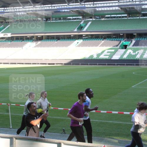 06.10.2024 - 19. swb-Marathon Bremen Yannick Fuchs http://msf.ph/oto/7351866 06.10.2024 10:32:31 Laufen im Stadion 7005, 7007, 7050, 7055, 7087, 7090, 7126, 7179, 7189, 7225, 7233, 7308, 7379, 7380, 7382, 7386, 7415, 7425, 7457, 7469, 7474, 7481, 7482, 7486, 7493, 7551, 7575, 7600, 7628, 7637, 7689, 7750, 7762, 7782, 7794, 7846, 7847, 7850, 7872, 7894, 7974, 7975, 8013, 8045, 8052, 8061, 8111, 8112, 8119, 8123, 8132, 8161, 8162, 8231, 8233, 8276, 8304, 8305, 8317, 8322, 8324, 8325, 8339, 8348, 8359, 8377, 8413, 8416, 8418, 8431, 8557, 8576, 8584, 8598, 8616, 8641, 8682, 8683 meine-sportfotos.de