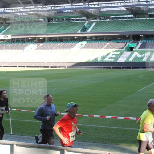 06.10.2024 - 19. swb-Marathon Bremen Yannick Fuchs http://msf.ph/oto/7352072 06.10.2024 10:33:04 Laufen im Stadion 7028, 7049, 7050, 7057, 7108, 7125, 7126, 7179, 7189, 7308, 7316, 7317, 7333, 7354, 7373, 7375, 7382, 7425, 7442, 7457, 7477, 7481, 7499, 7506, 7551, 7574, 7621, 7656, 7678, 7734, 7735, 7751, 7758, 7801, 7849, 7865, 7975, 8020, 8022, 8034, 8045, 8048, 8119, 8137, 8161, 8162, 8189, 8231, 8314, 8315, 8317, 8322, 8325, 8339, 8348, 8359, 8361, 8377, 8384, 8431, 8432, 8479, 8485, 8504, 8540, 8598, 8616, 8641, 8643, 8663, 8682, 8683, 8686, 8700, 8852, 8864, 8986, 9059, 9114 meine-sportfotos.de