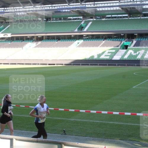06.10.2024 - 19. swb-Marathon Bremen Yannick Fuchs http://msf.ph/oto/7352216 06.10.2024 10:33:26 Laufen im Stadion 7028, 7049, 7050, 7057, 7108, 7125, 7126, 7201, 7269, 7316, 7317, 7333, 7354, 7373, 7375, 7425, 7442, 7477, 7499, 7506, 7509, 7510, 7574, 7608, 7621, 7656, 7663, 7678, 7734, 7735, 7751, 7758, 7801, 7849, 7865, 7867, 7869, 7898, 8020, 8022, 8034, 8045, 8048, 8137, 8153, 8189, 8194, 8195, 8224, 8241, 8308, 8314, 8315, 8317, 8348, 8361, 8384, 8432, 8451, 8479, 8485, 8504, 8534, 8540, 8611, 8643, 8663, 8686, 8700, 8852, 8864, 8986, 9041, 9059, 9114 meine-sportfotos.de