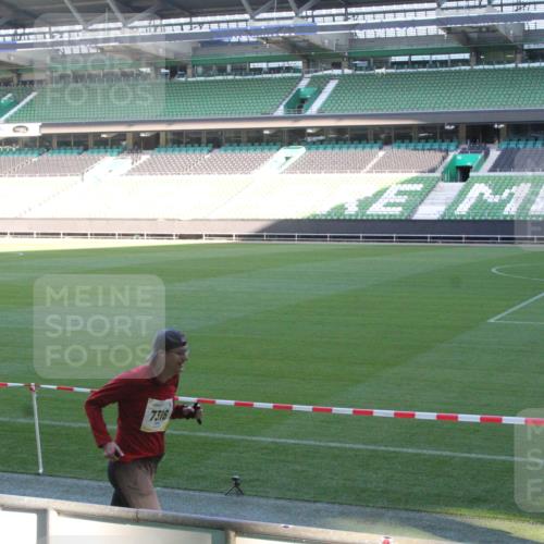 06.10.2024 - 19. swb-Marathon Bremen Yannick Fuchs http://msf.ph/oto/7352259 06.10.2024 10:33:35 Laufen im Stadion 7028, 7049, 7057, 7076, 7108, 7123, 7125, 7201, 7202, 7203, 7269, 7282, 7316, 7317, 7330, 7332, 7333, 7354, 7373, 7375, 7442, 7477, 7506, 7509, 7510, 7574, 7577, 7608, 7621, 7656, 7663, 7678, 7734, 7735, 7751, 7758, 7801, 7849, 7855, 7867, 7869, 7898, 7997, 8020, 8022, 8034, 8048, 8153, 8189, 8194, 8195, 8224, 8241, 8263, 8269, 8308, 8314, 8315, 8384, 8451, 8479, 8485, 8504, 8534, 8540, 8611, 8643, 8663, 8686, 8852, 8864, 8986, 9041, 9059, 9114 meine-sportfotos.de