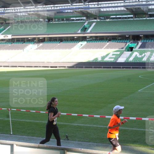 06.10.2024 - 19. swb-Marathon Bremen Yannick Fuchs http://msf.ph/oto/7352295 06.10.2024 10:33:41 Laufen im Stadion 7028, 7049, 7057, 7076, 7108, 7122, 7123, 7125, 7201, 7202, 7203, 7264, 7269, 7282, 7316, 7330, 7332, 7333, 7354, 7358, 7373, 7404, 7418, 7442, 7506, 7509, 7510, 7577, 7608, 7621, 7656, 7663, 7723, 7751, 7758, 7801, 7849, 7855, 7867, 7869, 7886, 7898, 7997, 8020, 8022, 8034, 8048, 8113, 8153, 8189, 8194, 8195, 8224, 8241, 8263, 8269, 8308, 8314, 8315, 8384, 8451, 8485, 8504, 8534, 8540, 8611, 8643, 8686, 8852, 8864, 8986, 9041, 9059, 9114 meine-sportfotos.de