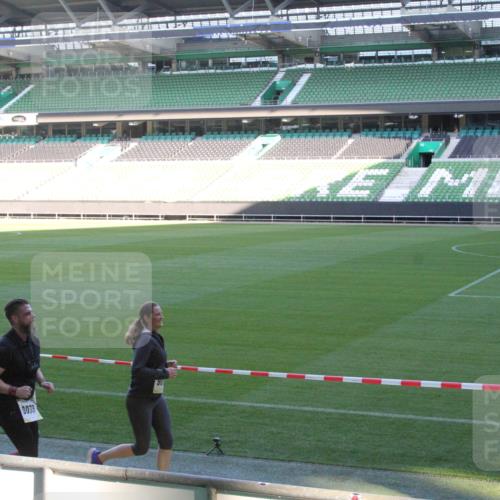 06.10.2024 - 19. swb-Marathon Bremen Yannick Fuchs http://msf.ph/oto/7352301 06.10.2024 10:33:43 Laufen im Stadion 7028, 7049, 7057, 7076, 7108, 7122, 7123, 7125, 7201, 7202, 7203, 7264, 7269, 7282, 7316, 7330, 7332, 7333, 7354, 7358, 7404, 7418, 7442, 7506, 7509, 7510, 7577, 7608, 7621, 7663, 7723, 7751, 7758, 7801, 7832, 7849, 7855, 7867, 7869, 7886, 7898, 7997, 8020, 8022, 8034, 8048, 8113, 8153, 8189, 8194, 8195, 8224, 8241, 8263, 8269, 8308, 8314, 8315, 8384, 8451, 8504, 8534, 8540, 8611, 8643, 8686, 8852, 8864, 8986, 9041, 9059, 9114 meine-sportfotos.de