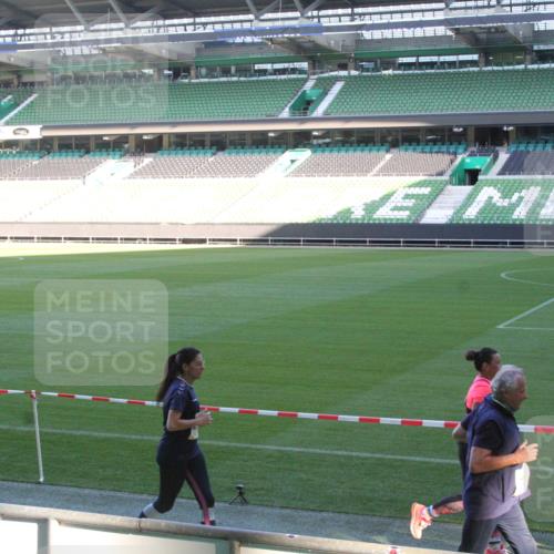 06.10.2024 - 19. swb-Marathon Bremen Yannick Fuchs http://msf.ph/oto/7352316 06.10.2024 10:33:45 Laufen im Stadion 7028, 7049, 7057, 7076, 7108, 7122, 7123, 7125, 7201, 7202, 7203, 7264, 7269, 7282, 7316, 7330, 7332, 7333, 7354, 7358, 7404, 7418, 7506, 7509, 7510, 7577, 7608, 7621, 7663, 7723, 7751, 7758, 7801, 7832, 7855, 7867, 7869, 7886, 7898, 7997, 8020, 8022, 8034, 8048, 8113, 8153, 8189, 8194, 8195, 8224, 8241, 8263, 8269, 8308, 8314, 8315, 8384, 8451, 8504, 8534, 8540, 8611, 8643, 8686, 8852, 8864, 8986, 9041, 9059, 9114 meine-sportfotos.de