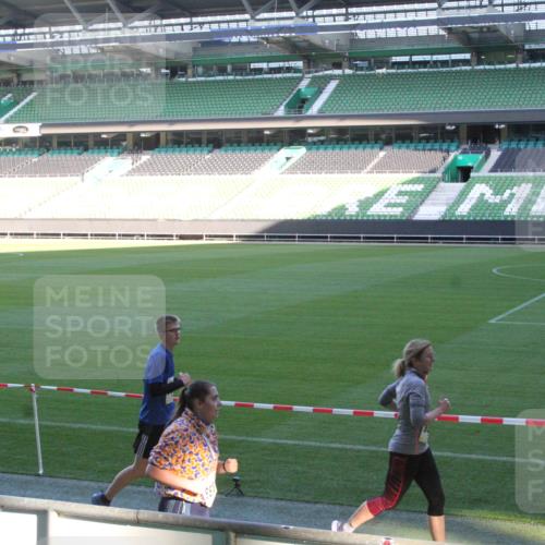 06.10.2024 - 19. swb-Marathon Bremen Yannick Fuchs http://msf.ph/oto/7352426 06.10.2024 10:33:58 Laufen im Stadion 7040, 7076, 7122, 7123, 7130, 7201, 7202, 7203, 7227, 7264, 7269, 7282, 7330, 7332, 7333, 7358, 7404, 7418, 7509, 7510, 7577, 7608, 7663, 7693, 7718, 7723, 7801, 7811, 7832, 7848, 7855, 7867, 7869, 7886, 7898, 7935, 7997, 8033, 8034, 8113, 8153, 8178, 8179, 8190, 8194, 8195, 8197, 8208, 8224, 8235, 8236, 8241, 8263, 8269, 8293, 8308, 8326, 8451, 8534, 8540, 8611, 8852, 8864, 8986, 9041, 9059, 9114 meine-sportfotos.de