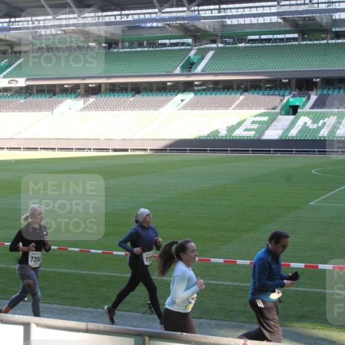 06.10.2024 - 19. swb-Marathon Bremen Yannick Fuchs http://msf.ph/oto/7352447 06.10.2024 10:34:00 Laufen im Stadion 7040, 7076, 7122, 7123, 7130, 7201, 7202, 7203, 7227, 7264, 7269, 7282, 7330, 7332, 7333, 7358, 7404, 7418, 7509, 7510, 7577, 7608, 7663, 7693, 7718, 7723, 7801, 7811, 7832, 7848, 7855, 7867, 7869, 7886, 7898, 7935, 7997, 8005, 8006, 8033, 8113, 8153, 8178, 8179, 8190, 8194, 8195, 8197, 8208, 8224, 8235, 8236, 8241, 8263, 8269, 8293, 8308, 8326, 8338, 8451, 8534, 8611, 8864, 8986, 9041, 9059, 9114 meine-sportfotos.de