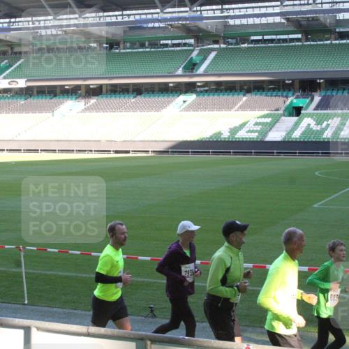 06.10.2024 - 19. swb-Marathon Bremen Yannick Fuchs http://msf.ph/oto/7352528 06.10.2024 10:34:12 Laufen im Stadion 7040, 7048, 7076, 7122, 7123, 7130, 7201, 7202, 7203, 7221, 7223, 7227, 7255, 7264, 7269, 7282, 7330, 7332, 7358, 7395, 7404, 7418, 7532, 7577, 7608, 7663, 7693, 7718, 7723, 7745, 7775, 7811, 7832, 7844, 7848, 7855, 7867, 7869, 7886, 7909, 7910, 7929, 7935, 7971, 7987, 7997, 8005, 8006, 8017, 8027, 8033, 8107, 8113, 8178, 8179, 8190, 8195, 8197, 8203, 8208, 8229, 8235, 8236, 8263, 8269, 8283, 8293, 8308, 8326, 8338, 8451, 8534, 8611, 9041 meine-sportfotos.de