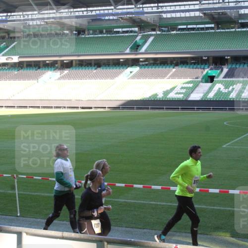 06.10.2024 - 19. swb-Marathon Bremen Yannick Fuchs http://msf.ph/oto/7352606 06.10.2024 10:34:21 Laufen im Stadion 7040, 7048, 7076, 7122, 7123, 7130, 7202, 7203, 7221, 7223, 7227, 7242, 7255, 7262, 7264, 7282, 7330, 7332, 7352, 7358, 7377, 7383, 7395, 7404, 7418, 7446, 7507, 7532, 7577, 7608, 7663, 7693, 7718, 7722, 7723, 7745, 7775, 7811, 7832, 7844, 7848, 7855, 7867, 7869, 7886, 7909, 7910, 7918, 7929, 7935, 7971, 7980, 7987, 7997, 8005, 8006, 8017, 8027, 8033, 8107, 8113, 8115, 8178, 8179, 8190, 8197, 8203, 8208, 8229, 8235, 8236, 8263, 8269, 8270, 8283, 8293, 8326, 8338, 8534 meine-sportfotos.de