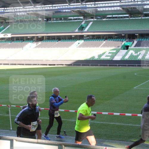 06.10.2024 - 19. swb-Marathon Bremen Yannick Fuchs http://msf.ph/oto/7352680 06.10.2024 10:34:27 Laufen im Stadion 7040, 7048, 7076, 7122, 7123, 7130, 7202, 7203, 7221, 7223, 7227, 7242, 7255, 7262, 7264, 7282, 7330, 7332, 7352, 7358, 7377, 7383, 7395, 7404, 7418, 7436, 7446, 7507, 7532, 7577, 7693, 7718, 7722, 7723, 7745, 7775, 7811, 7832, 7844, 7848, 7855, 7886, 7909, 7910, 7918, 7929, 7935, 7971, 7980, 7987, 7997, 8005, 8006, 8017, 8027, 8033, 8085, 8107, 8113, 8115, 8122, 8178, 8179, 8190, 8197, 8203, 8208, 8229, 8235, 8236, 8263, 8269, 8270, 8283, 8293, 8326, 8338 meine-sportfotos.de
