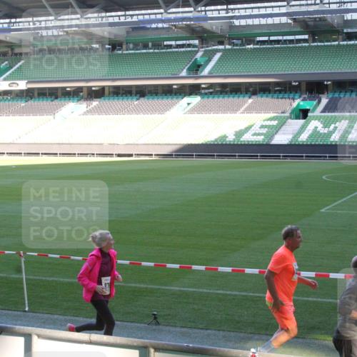 06.10.2024 - 19. swb-Marathon Bremen Yannick Fuchs http://msf.ph/oto/7352791 06.10.2024 10:34:36 Laufen im Stadion 7040, 7048, 7122, 7130, 7156, 7221, 7223, 7227, 7242, 7255, 7262, 7264, 7307, 7352, 7358, 7377, 7383, 7395, 7404, 7413, 7418, 7436, 7446, 7502, 7507, 7532, 7587, 7679, 7680, 7693, 7718, 7722, 7723, 7745, 7757, 7775, 7811, 7832, 7844, 7848, 7886, 7909, 7910, 7918, 7926, 7929, 7935, 7954, 7971, 7980, 7981, 7987, 8005, 8006, 8017, 8027, 8033, 8085, 8107, 8113, 8115, 8122, 8166, 8178, 8179, 8190, 8197, 8203, 8208, 8229, 8235, 8236, 8246, 8270, 8283, 8293, 8326, 8338 meine-sportfotos.de