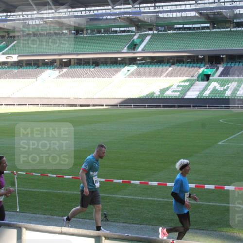 06.10.2024 - 19. swb-Marathon Bremen Yannick Fuchs http://msf.ph/oto/7352936 06.10.2024 10:34:55 Laufen im Stadion 7040, 7048, 7156, 7162, 7204, 7221, 7223, 7242, 7251, 7255, 7262, 7295, 7307, 7321, 7335, 7352, 7377, 7383, 7395, 7413, 7436, 7443, 7446, 7478, 7479, 7502, 7507, 7532, 7587, 7644, 7679, 7680, 7690, 7699, 7718, 7722, 7745, 7757, 7772, 7773, 7775, 7844, 7864, 7909, 7910, 7918, 7926, 7929, 7954, 7955, 7971, 7980, 7981, 7987, 8005, 8006, 8017, 8027, 8085, 8088, 8107, 8115, 8118, 8122, 8152, 8166, 8203, 8208, 8229, 8246, 8270, 8283, 8293, 8338 meine-sportfotos.de
