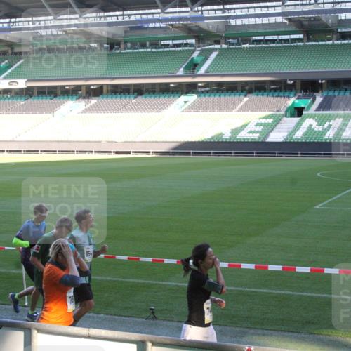 06.10.2024 - 19. swb-Marathon Bremen Yannick Fuchs http://msf.ph/oto/7352951 06.10.2024 10:34:58 Laufen im Stadion 7034, 7035, 7048, 7138, 7156, 7162, 7204, 7221, 7223, 7242, 7251, 7255, 7262, 7295, 7307, 7321, 7335, 7352, 7377, 7383, 7395, 7413, 7436, 7443, 7446, 7478, 7479, 7502, 7507, 7532, 7587, 7644, 7679, 7680, 7690, 7699, 7722, 7745, 7757, 7772, 7773, 7775, 7844, 7864, 7900, 7909, 7910, 7918, 7926, 7929, 7954, 7955, 7971, 7980, 7981, 7987, 8005, 8006, 8017, 8027, 8085, 8088, 8107, 8115, 8118, 8122, 8144, 8152, 8166, 8183, 8203, 8229, 8246, 8270, 8283, 8338 meine-sportfotos.de