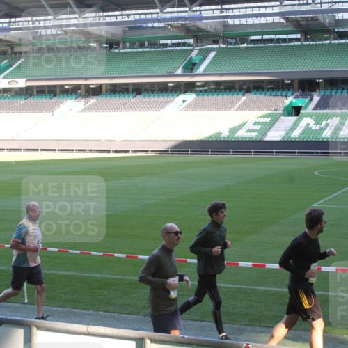 06.10.2024 - 19. swb-Marathon Bremen Yannick Fuchs http://msf.ph/oto/7353022 06.10.2024 10:35:05 Laufen im Stadion 7034, 7035, 7042, 7048, 7138, 7155, 7156, 7162, 7204, 7221, 7223, 7226, 7242, 7251, 7255, 7258, 7262, 7295, 7307, 7321, 7335, 7352, 7377, 7383, 7413, 7436, 7443, 7446, 7468, 7478, 7479, 7490, 7502, 7507, 7532, 7587, 7644, 7679, 7680, 7690, 7699, 7722, 7745, 7757, 7772, 7773, 7775, 7844, 7863, 7864, 7899, 7900, 7902, 7909, 7910, 7918, 7926, 7932, 7954, 7955, 7971, 7980, 7981, 8027, 8073, 8074, 8085, 8088, 8115, 8118, 8122, 8144, 8152, 8166, 8183, 8203, 8246, 8270, 8283 meine-sportfotos.de