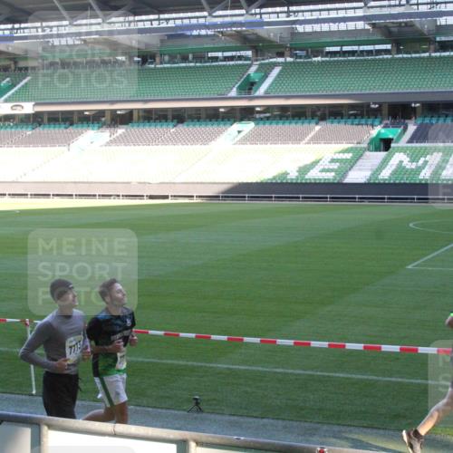 06.10.2024 - 19. swb-Marathon Bremen Yannick Fuchs http://msf.ph/oto/7353037 06.10.2024 10:35:08 Laufen im Stadion 7034, 7035, 7042, 7138, 7155, 7156, 7162, 7204, 7221, 7223, 7226, 7242, 7251, 7255, 7258, 7262, 7266, 7295, 7307, 7321, 7335, 7352, 7377, 7383, 7413, 7436, 7443, 7446, 7468, 7478, 7479, 7490, 7502, 7507, 7532, 7587, 7644, 7679, 7680, 7690, 7699, 7722, 7757, 7772, 7773, 7775, 7863, 7864, 7899, 7900, 7902, 7909, 7910, 7918, 7926, 7932, 7954, 7955, 7971, 7980, 7981, 8073, 8074, 8085, 8088, 8115, 8118, 8122, 8144, 8152, 8166, 8183, 8203, 8225, 8246, 8270, 8283 meine-sportfotos.de