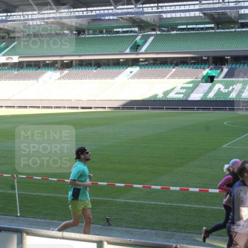 06.10.2024 - 19. swb-Marathon Bremen Yannick Fuchs http://msf.ph/oto/7353098 06.10.2024 10:35:16 Laufen im Stadion 7034, 7035, 7042, 7138, 7155, 7156, 7162, 7204, 7226, 7242, 7251, 7258, 7262, 7266, 7295, 7307, 7321, 7335, 7352, 7377, 7413, 7436, 7443, 7446, 7468, 7478, 7479, 7490, 7502, 7507, 7587, 7644, 7679, 7680, 7690, 7699, 7722, 7757, 7772, 7773, 7829, 7830, 7863, 7864, 7899, 7900, 7902, 7918, 7923, 7926, 7932, 7954, 7955, 7980, 7981, 8073, 8074, 8085, 8088, 8115, 8118, 8122, 8144, 8152, 8166, 8183, 8225, 8246 meine-sportfotos.de