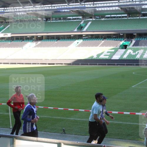 06.10.2024 - 19. swb-Marathon Bremen Yannick Fuchs http://msf.ph/oto/7353179 06.10.2024 10:35:26 Laufen im Stadion 7034, 7035, 7042, 7138, 7155, 7156, 7162, 7204, 7226, 7251, 7258, 7266, 7295, 7307, 7321, 7335, 7341, 7353, 7413, 7428, 7443, 7468, 7478, 7479, 7490, 7502, 7587, 7644, 7679, 7680, 7690, 7699, 7757, 7772, 7773, 7829, 7830, 7863, 7864, 7899, 7900, 7902, 7904, 7923, 7926, 7932, 7954, 7955, 7967, 7981, 8073, 8074, 8085, 8088, 8118, 8121, 8144, 8152, 8166, 8183, 8191, 8225, 8246, 8421, 8595, 8952, 9029 meine-sportfotos.de