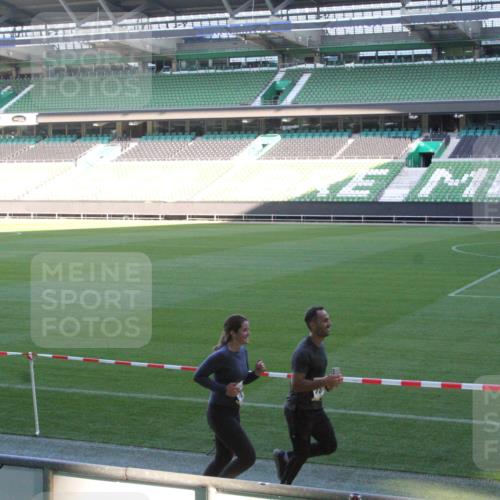 06.10.2024 - 19. swb-Marathon Bremen Yannick Fuchs http://msf.ph/oto/7353269 06.10.2024 10:35:38 Laufen im Stadion 7034, 7035, 7042, 7138, 7155, 7162, 7204, 7226, 7251, 7258, 7266, 7295, 7321, 7335, 7341, 7353, 7391, 7393, 7428, 7443, 7468, 7478, 7479, 7490, 7514, 7515, 7644, 7690, 7699, 7772, 7773, 7829, 7830, 7863, 7864, 7899, 7900, 7902, 7904, 7923, 7932, 7955, 7967, 8073, 8074, 8088, 8118, 8121, 8131, 8144, 8152, 8183, 8191, 8225, 8265, 8273, 8421, 8425, 8562, 8595, 8818, 8837, 8952, 8957, 9029, 9666 meine-sportfotos.de