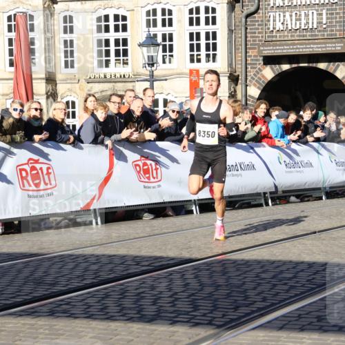 06.10.2024 - 19. swb-Marathon Bremen Strokosch-Dieckow http://msf.ph/oto/7358084 06.10.2024 10:26:50 Ziel 8350, 8395 meine-sportfotos.de