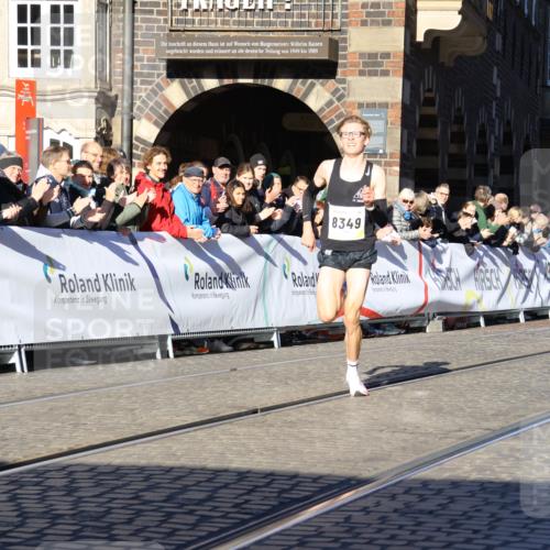 06.10.2024 - 19. swb-Marathon Bremen Strokosch-Dieckow http://msf.ph/oto/7358271 06.10.2024 10:27:28 Ziel 8349 meine-sportfotos.de