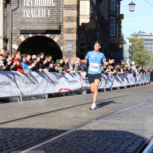 06.10.2024 - 19. swb-Marathon Bremen Strokosch-Dieckow http://msf.ph/oto/7358514 06.10.2024 10:29:13 Ziel 7498, 8559 meine-sportfotos.de