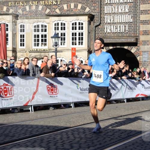 06.10.2024 - 19. swb-Marathon Bremen Strokosch-Dieckow http://msf.ph/oto/7358567 06.10.2024 10:29:14 Ziel 7498, 8559 meine-sportfotos.de