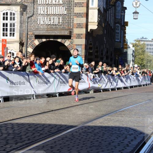06.10.2024 - 19. swb-Marathon Bremen Strokosch-Dieckow http://msf.ph/oto/7358619 06.10.2024 10:29:28 Ziel 44, 51, 8559 meine-sportfotos.de