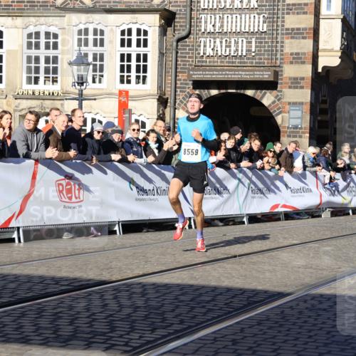 06.10.2024 - 19. swb-Marathon Bremen Strokosch-Dieckow http://msf.ph/oto/7358659 06.10.2024 10:29:29 Ziel 44, 51, 8559 meine-sportfotos.de