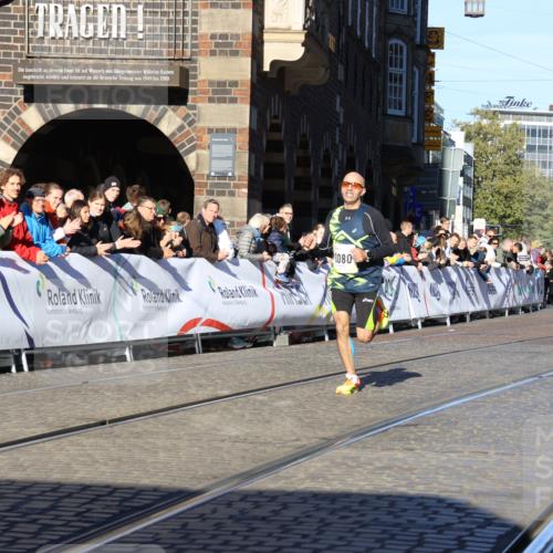 06.10.2024 - 19. swb-Marathon Bremen Strokosch-Dieckow http://msf.ph/oto/7358894 06.10.2024 10:30:19 Ziel 8080 meine-sportfotos.de