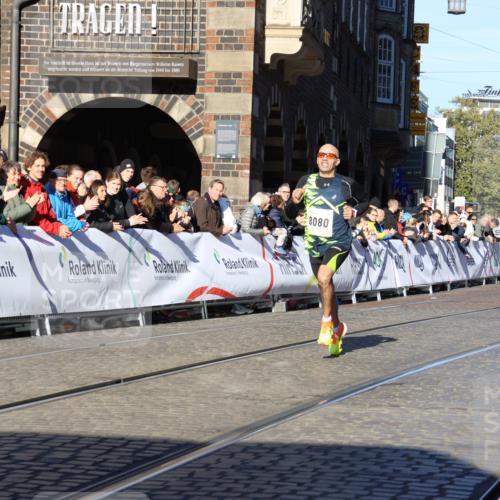 06.10.2024 - 19. swb-Marathon Bremen Strokosch-Dieckow http://msf.ph/oto/7358917 06.10.2024 10:30:19 Ziel 8080 meine-sportfotos.de