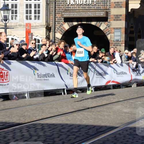 06.10.2024 - 19. swb-Marathon Bremen Strokosch-Dieckow http://msf.ph/oto/7358981 06.10.2024 10:30:47 Ziel 8560, 8600 meine-sportfotos.de