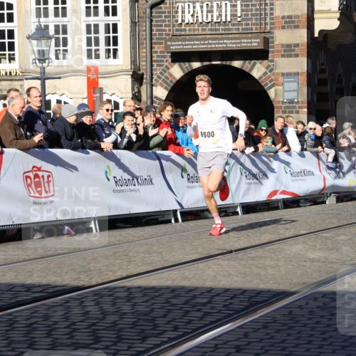 06.10.2024 - 19. swb-Marathon Bremen Strokosch-Dieckow http://msf.ph/oto/7359046 06.10.2024 10:30:54 Ziel 8600, 9039 meine-sportfotos.de