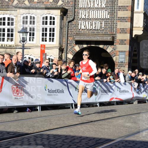 06.10.2024 - 19. swb-Marathon Bremen Strokosch-Dieckow http://msf.ph/oto/7359422 06.10.2024 10:31:54 Ziel 8300, 8513, 8846 meine-sportfotos.de